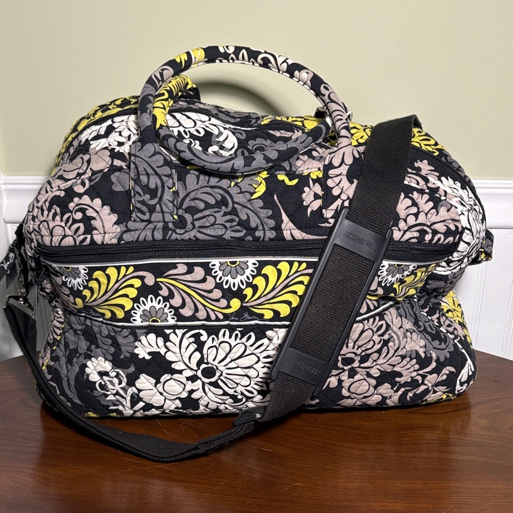 Vera Bradley Baroque Weekend Travel Bag Preowned